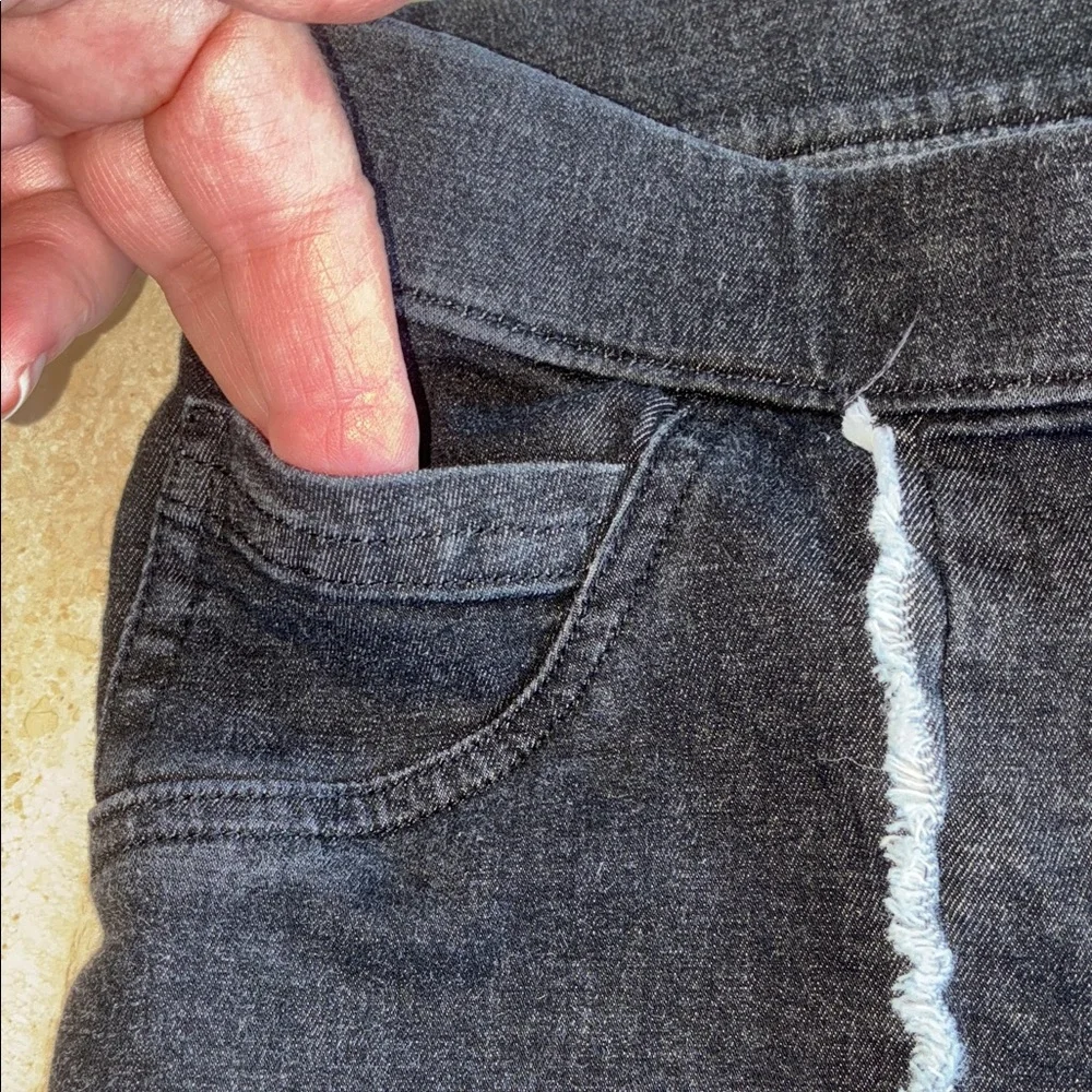 ZEZA B Jeans, Black, Fringe, Skinny, High-Waisted, Stretchy, Pull-on. XL - Picture 10 of 17